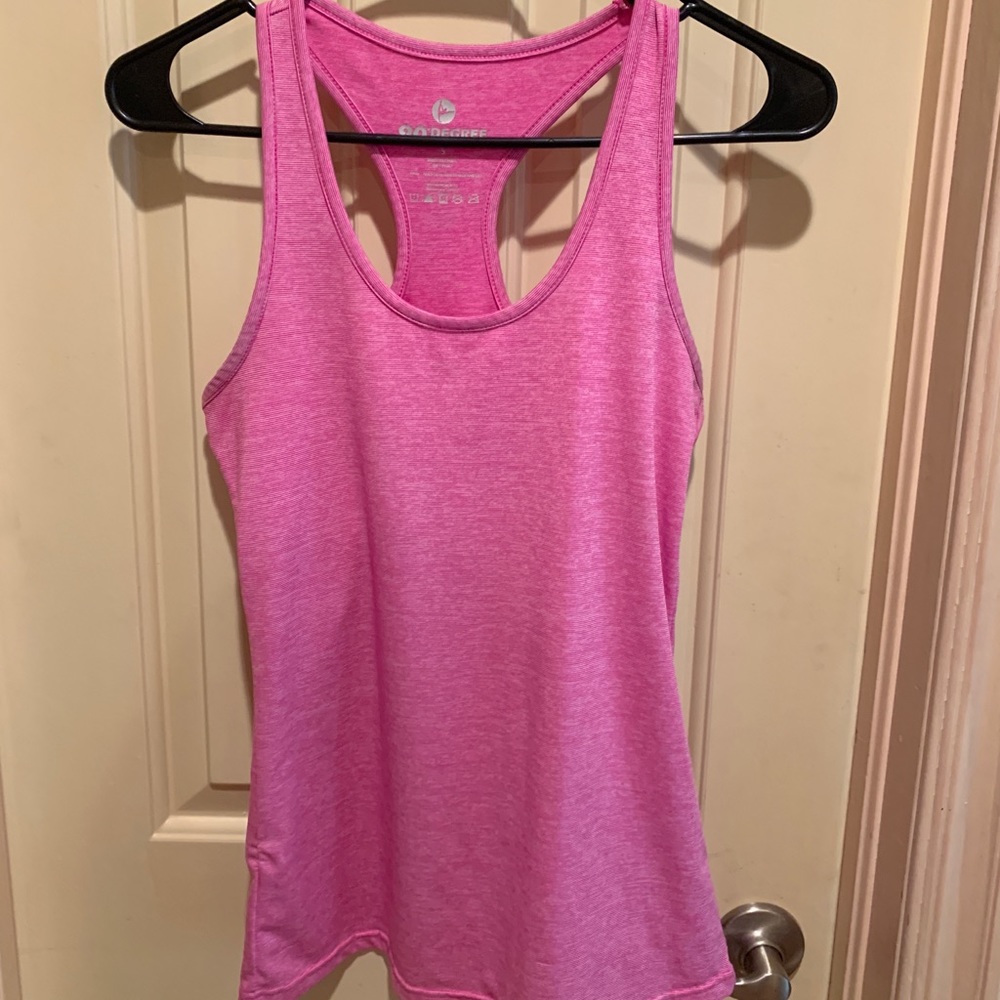 90 degree tank top